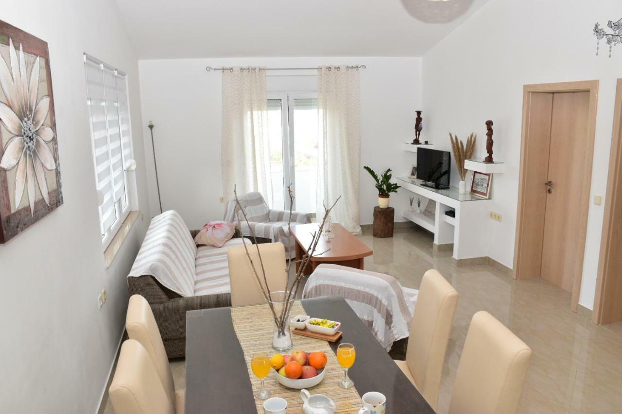 Apartments Piccolo Piaccere Ražanac Eksteriør bilde